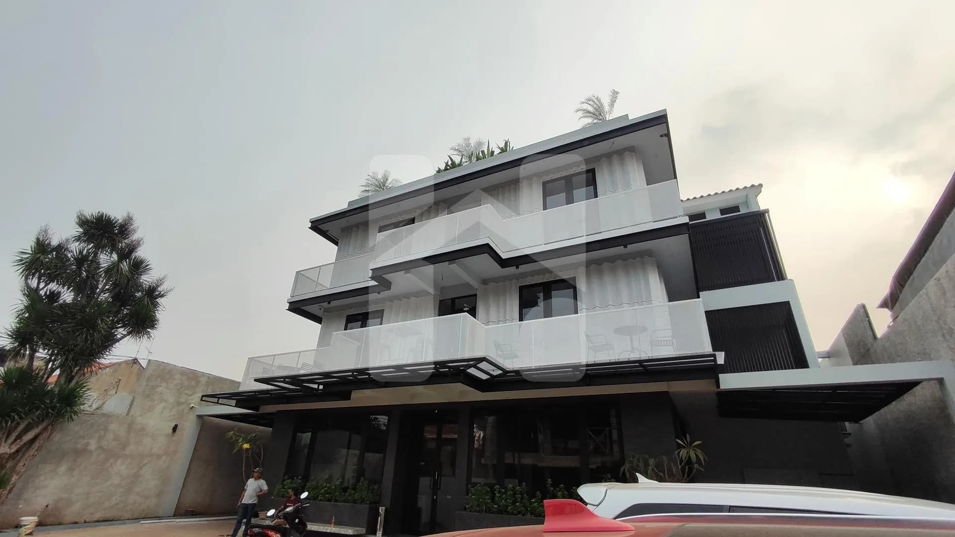 W Mampang Five Residence